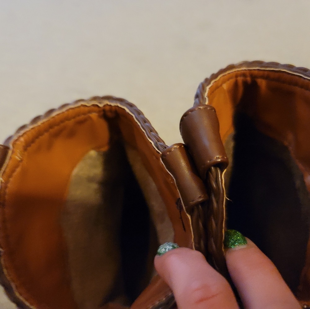 Brown boots - Picture 2 of 4